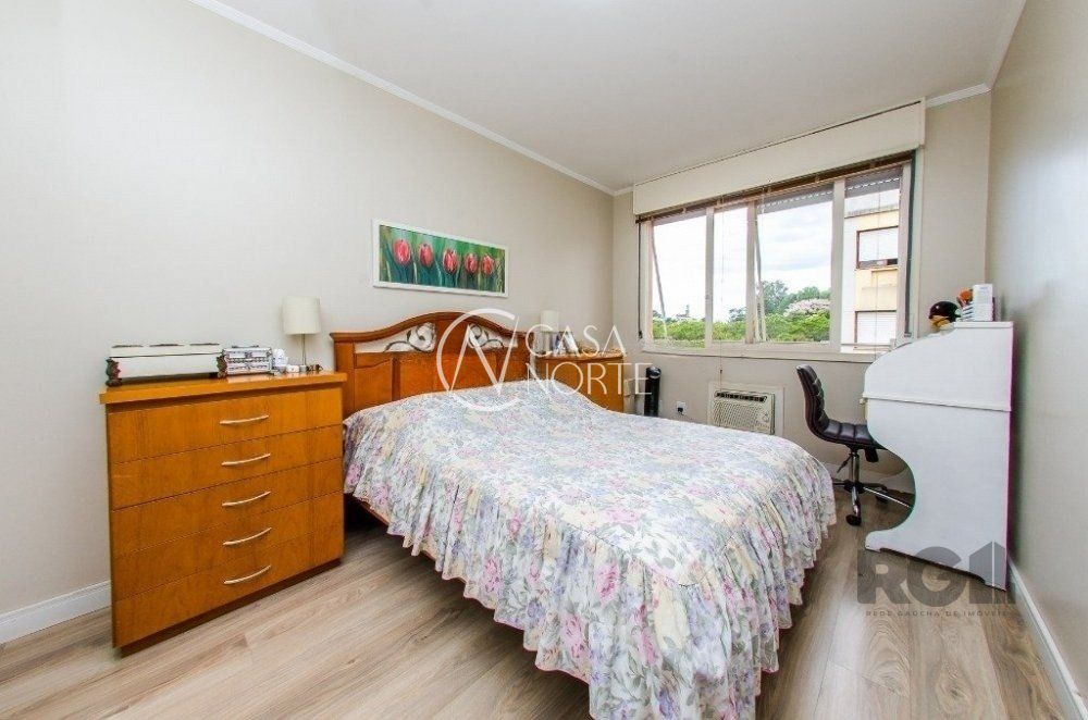 Apartamento à venda com 2 quartos, 82m², 1 vaga, Avenida Benno Mentz no bairro Vila Ipiranga em Porto Alegre