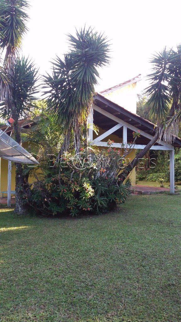 Casa à venda com 3 quartos, 130m², 3 vagas, Estrada das Furnas no bairro Vila Nova em Porto Alegre