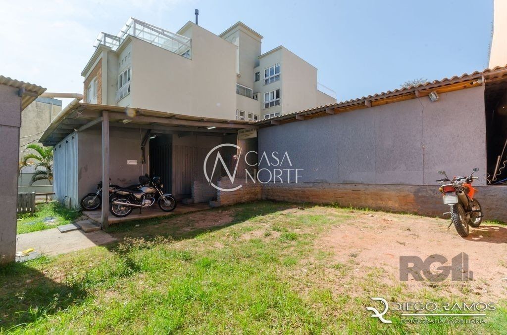 Terreno à venda  com 1870m², Rua Dona Ondina no bairro Menino Deus em Porto Alegre