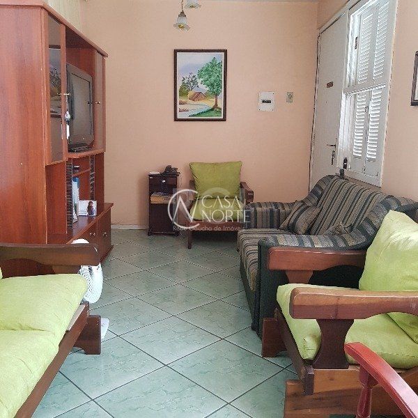 Casa à venda com 4 quartos, 164m², 3 vagas, Avenida da Cavalhada no bairro Cavalhada em Porto Alegre