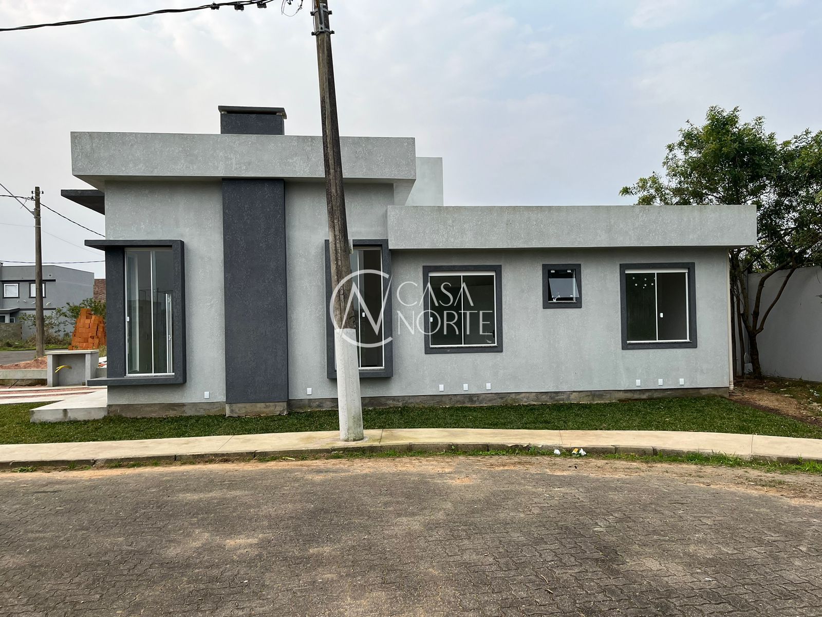 Casa à venda com 3 quartos, 90m², 1 suíte, 2 vagas, Rua Ney Gomes Martins no bairro Aberta dos Morros em Porto Alegre