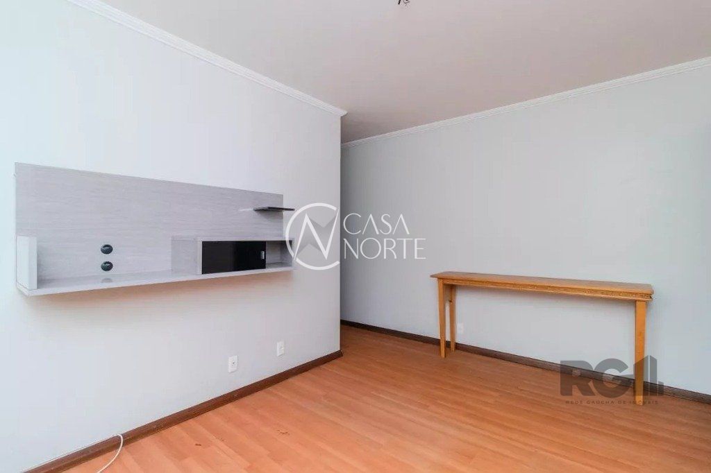 Apartamento à venda com 2 quartos, 73m², 1 vaga, Travessa Marechal Bormann no bairro Teresópolis em Porto Alegre