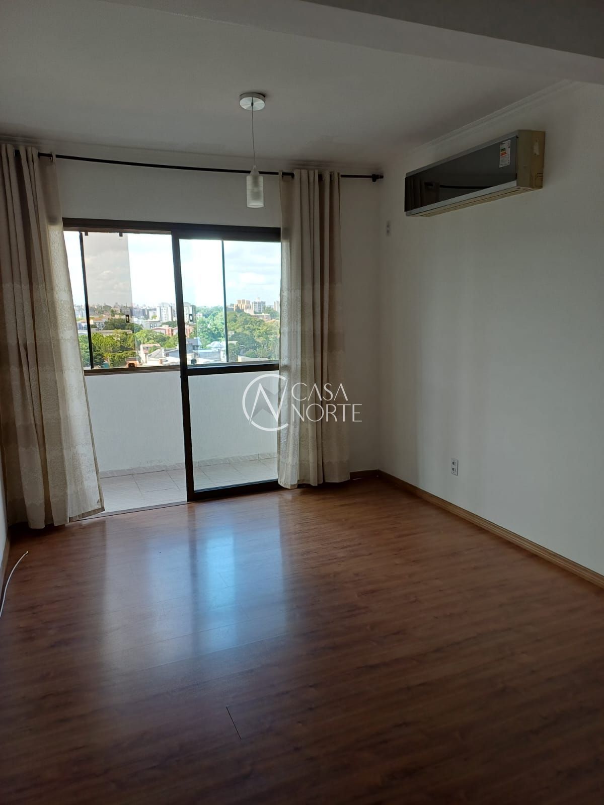 Cobertura à venda com 3 quartos, 164m², 1 suíte, 2 vagas, Rua Frederico Etzberger no bairro Nonoai em Porto Alegre