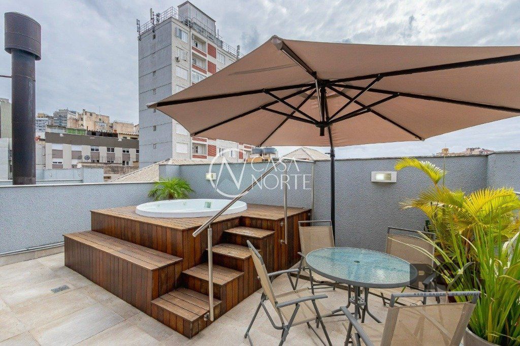 Cobertura à venda com 3 quartos, 191m², 1 suíte, 1 vaga, Rua Avai no bairro Centro Histórico em Porto Alegre