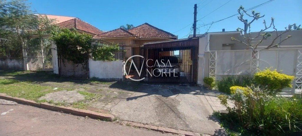 Terreno à venda  com 404m², Rua Professor Clemente Pinto no bairro Medianeira em Porto Alegre