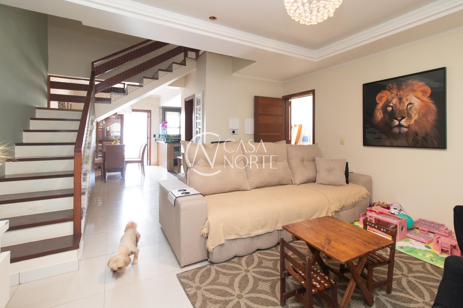 Casa à venda com 3 quartos, 195m², 1 suíte, 2 vagas, Rua Cícero Viana no bairro Hípica em Porto Alegre