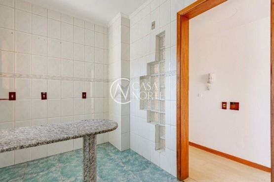 Apartamento à venda com 3 quartos, 93m², 1 suíte, 1 vaga, Rua General Auto no bairro Centro Histórico em Porto Alegre