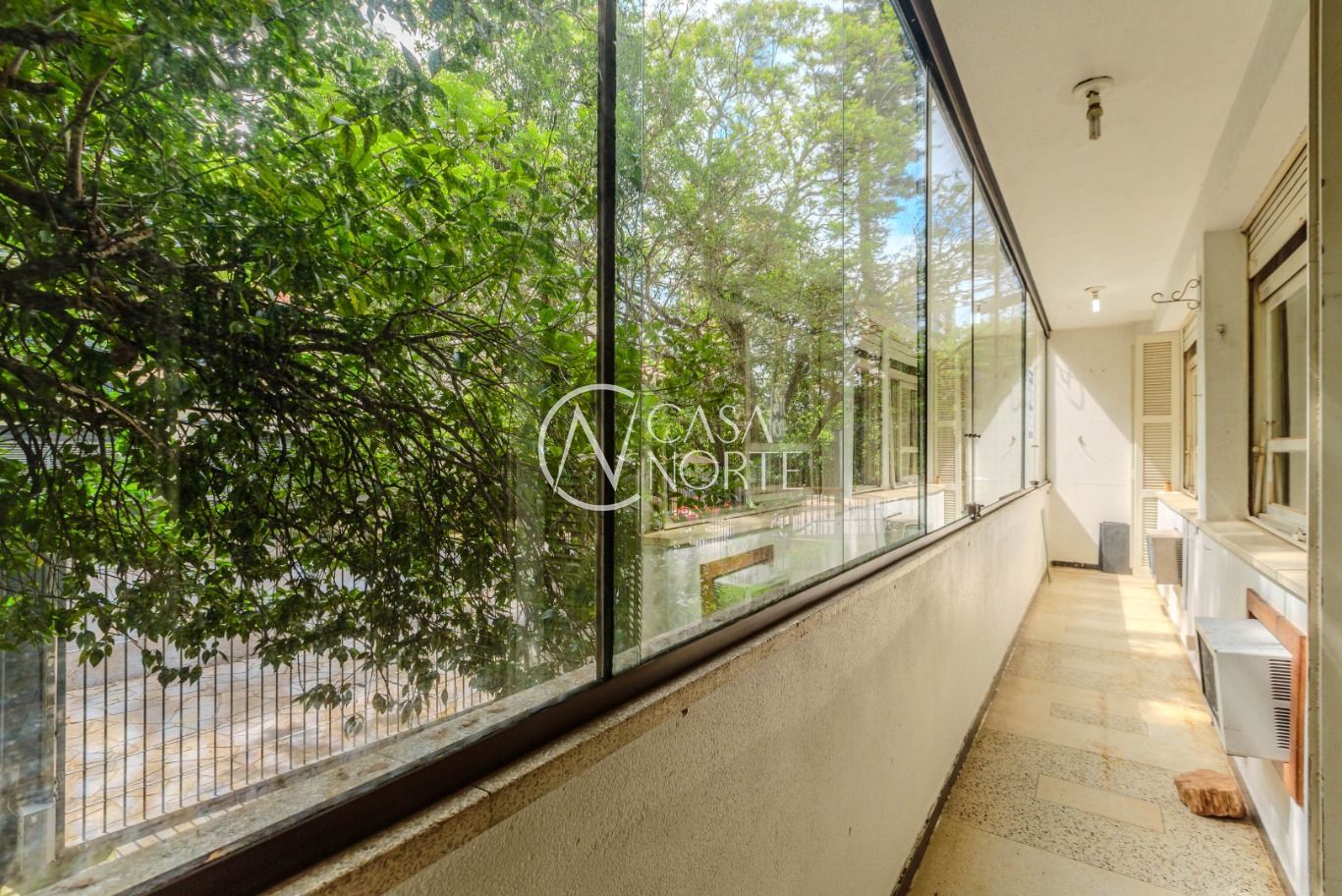 Apartamento à venda com 3 quartos, 124m², 2 vagas, Rua Coronel Corte Real no bairro Petrópolis em Porto Alegre