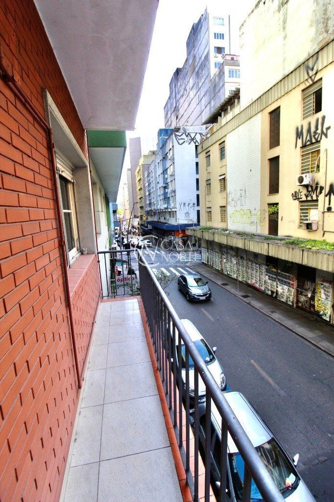 Apartamento à venda com 1 quarto, 53m², Rua Jeronimo Coelho no bairro Centro Histórico em Porto Alegre