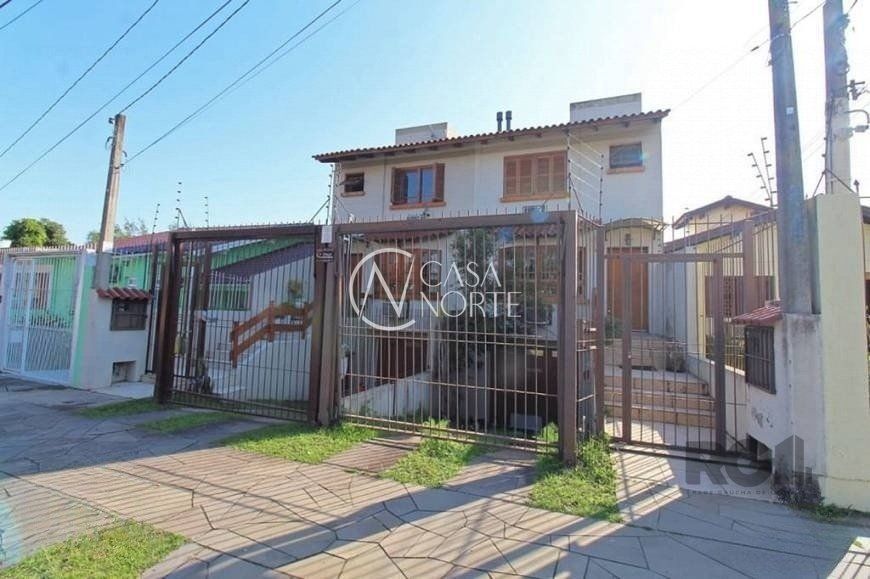 Casa à venda com 3 quartos, 175m², 1 suíte, 3 vagas, Rua Doutor Huet Bacellar no bairro Jardim Sabará em Porto Alegre