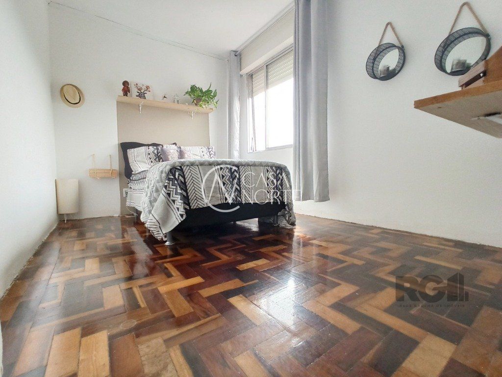 Apartamento à venda com 3 quartos, 60m², 1 vaga, Rua Engenheiro Fernando Mendes Ribeiro no bairro Santo Antônio em Porto Alegre
