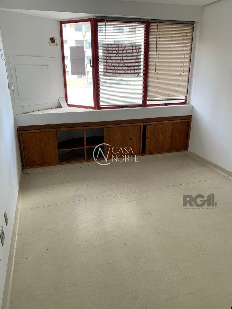 Sala Comercial à venda , 36m², Rua Visconde do Herval no bairro Menino Deus em Porto Alegre
