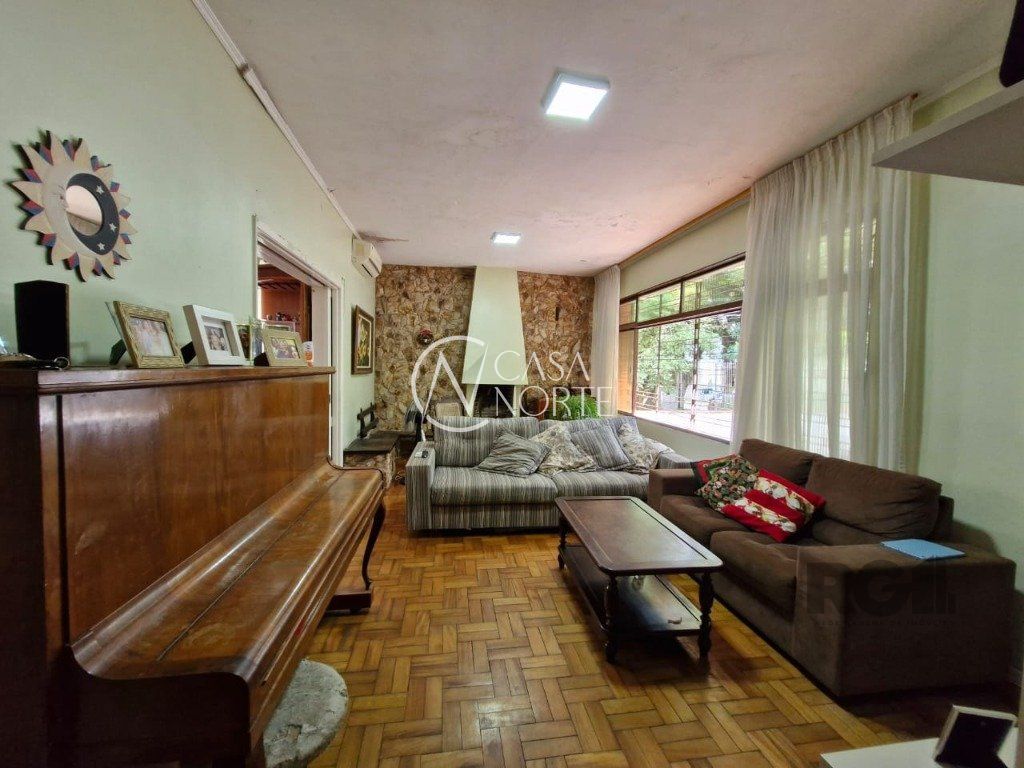 Casa à venda com 4 quartos, 243m², 1 vaga, Avenida Engenheiro Ludolfo Boehl no bairro Teresópolis em Porto Alegre