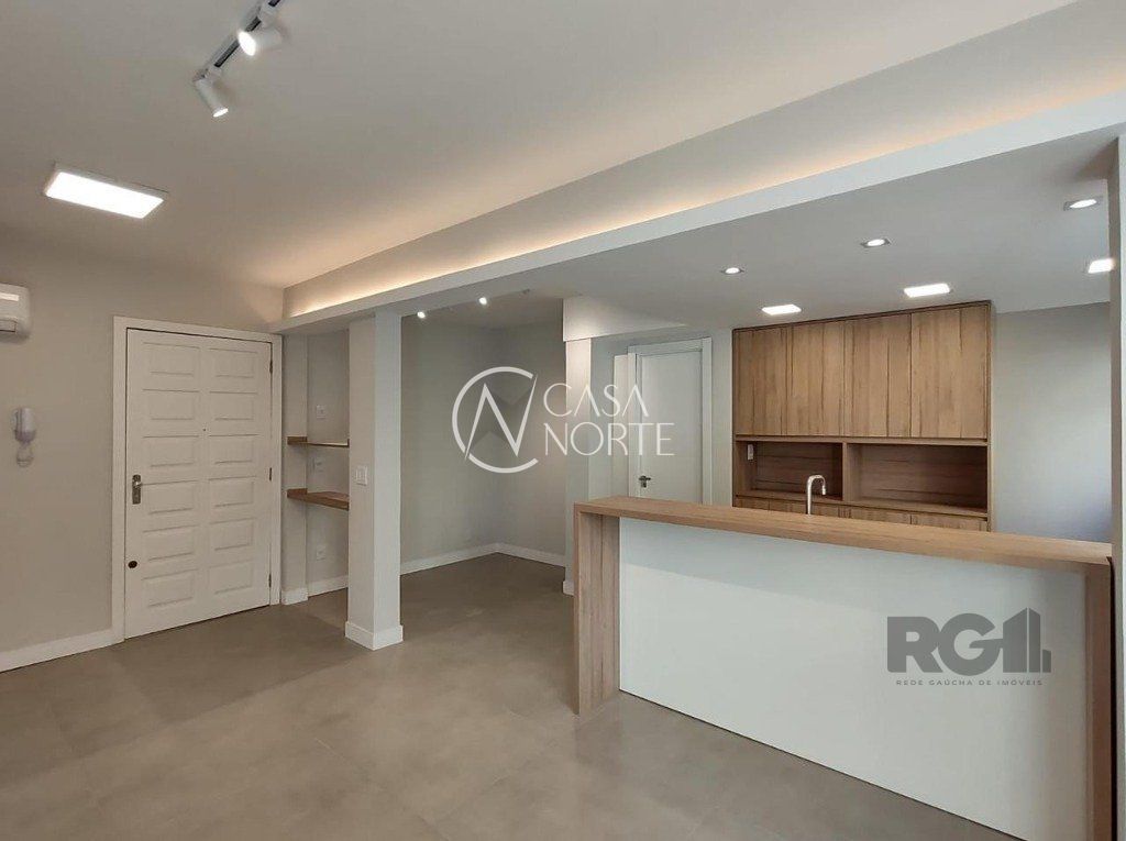 Apartamento à venda com 2 quartos, 67m², 1 vaga, Rua Carazinho no bairro Petrópolis em Porto Alegre