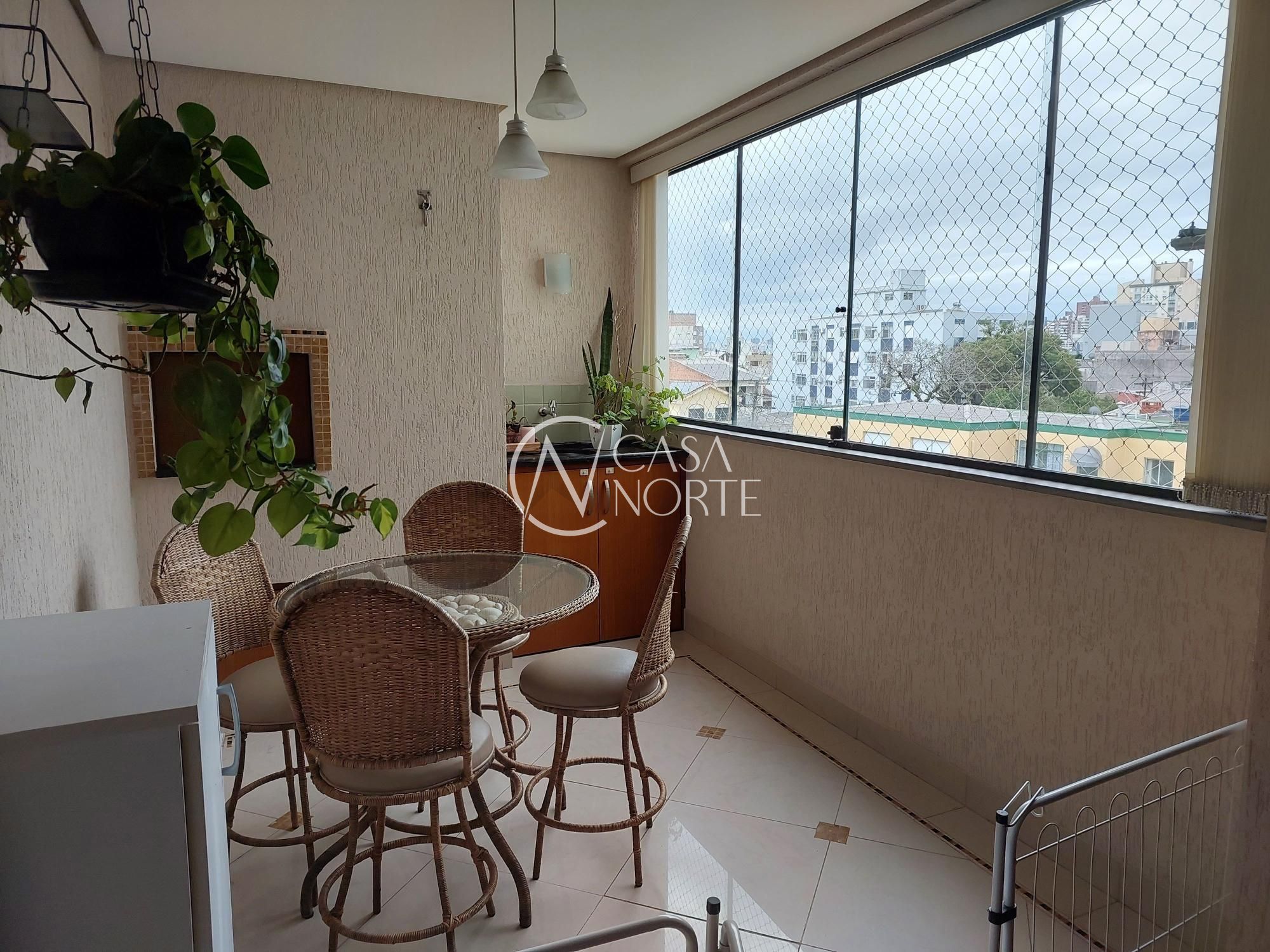 Apartamento à venda com 2 quartos, 95m², 1 vaga, Rua Guilherme Alves no bairro Partenon em Porto Alegre