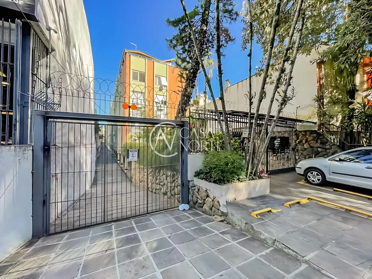 Apartamento Garden à venda com 3 quartos, 247m², 1 suíte, 1 vaga, Rua Quintino Bocaiúva no bairro Rio Branco em Porto Alegre