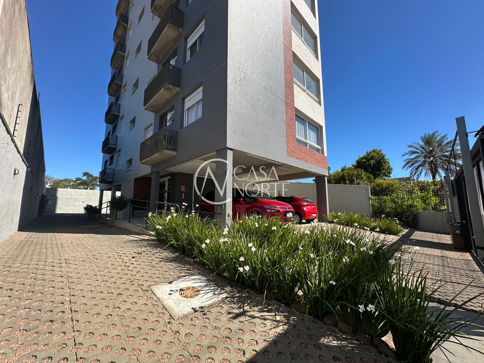 Apartamento à venda com 2 quartos, 65m², 1 suíte, 1 vaga, Doutor Barcelos no bairro Tristeza em Porto Alegre