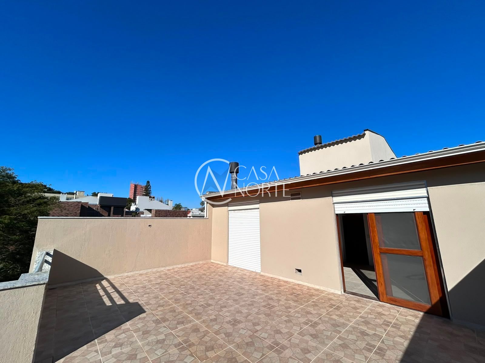 Cobertura à venda com 1 quarto, 115m², 1 vaga, Rua Oscar Schneider no bairro Medianeira em Porto Alegre