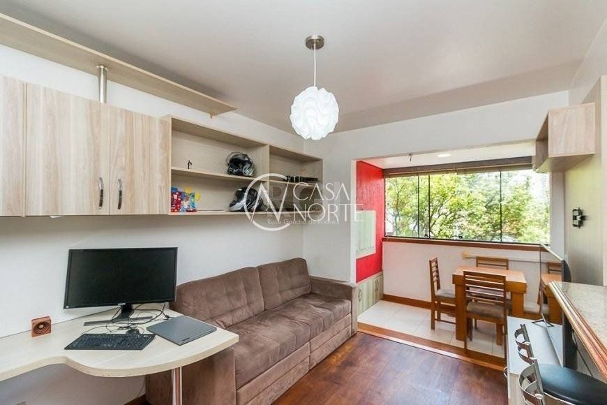 Apartamento à venda com 1 quarto, 43m², 1 vaga, Rua Gonçalves Ledo no bairro Partenon em Porto Alegre
