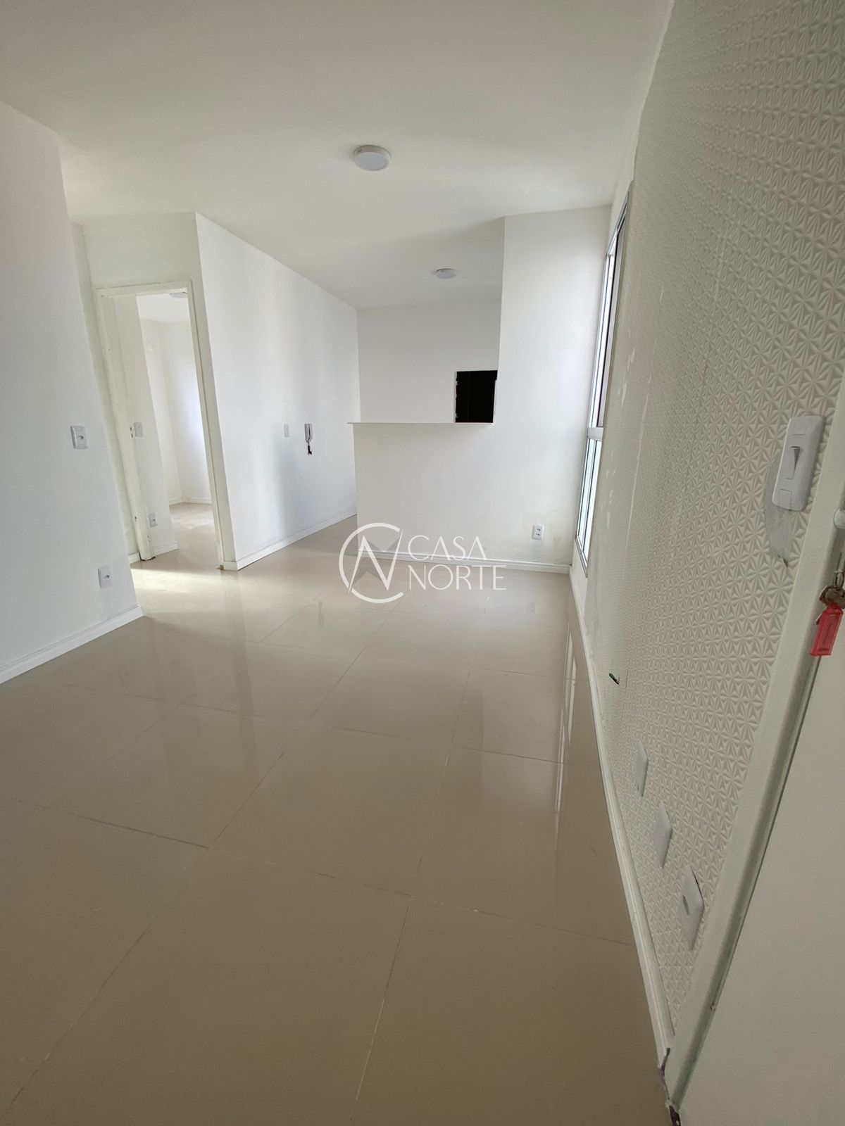 Apartamento à venda com 2 quartos, 39m², 1 vaga, Rua Atílio Supertti no bairro Vila Nova em Porto Alegre