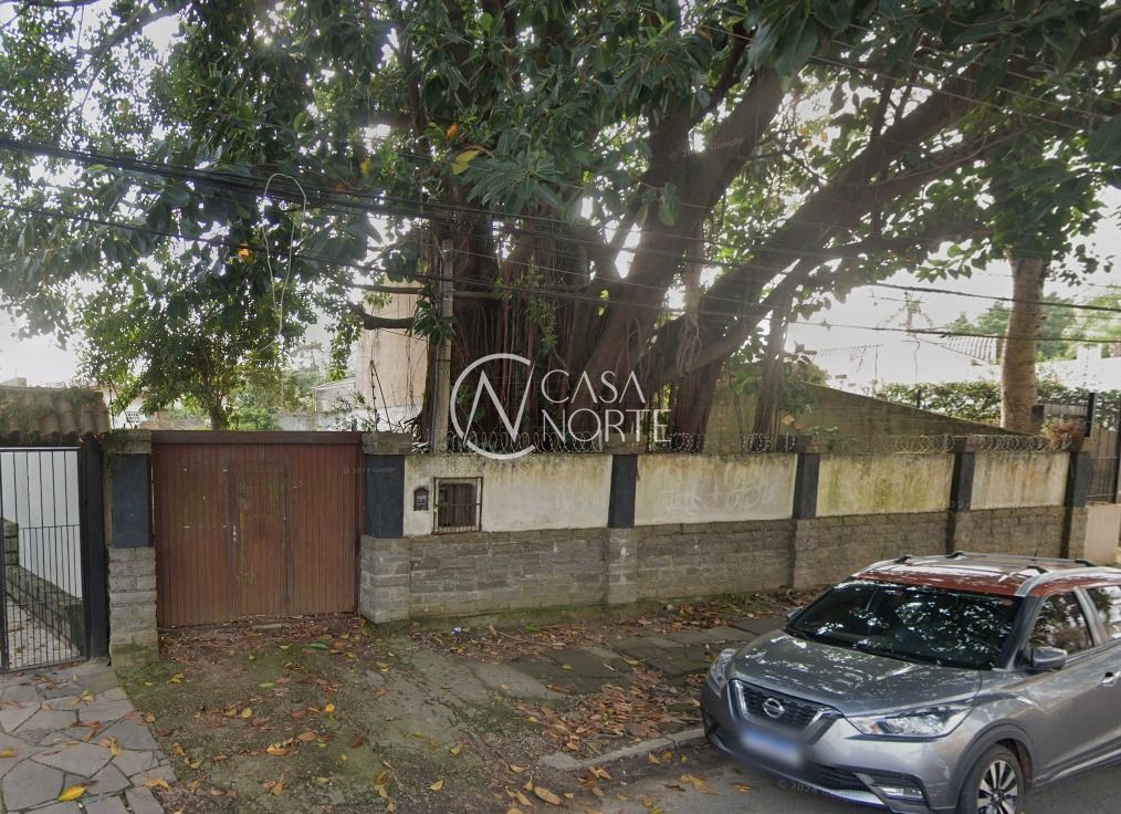 Terreno à venda  com 550m², Avenida Guarujá no bairro Guarujá em Porto Alegre