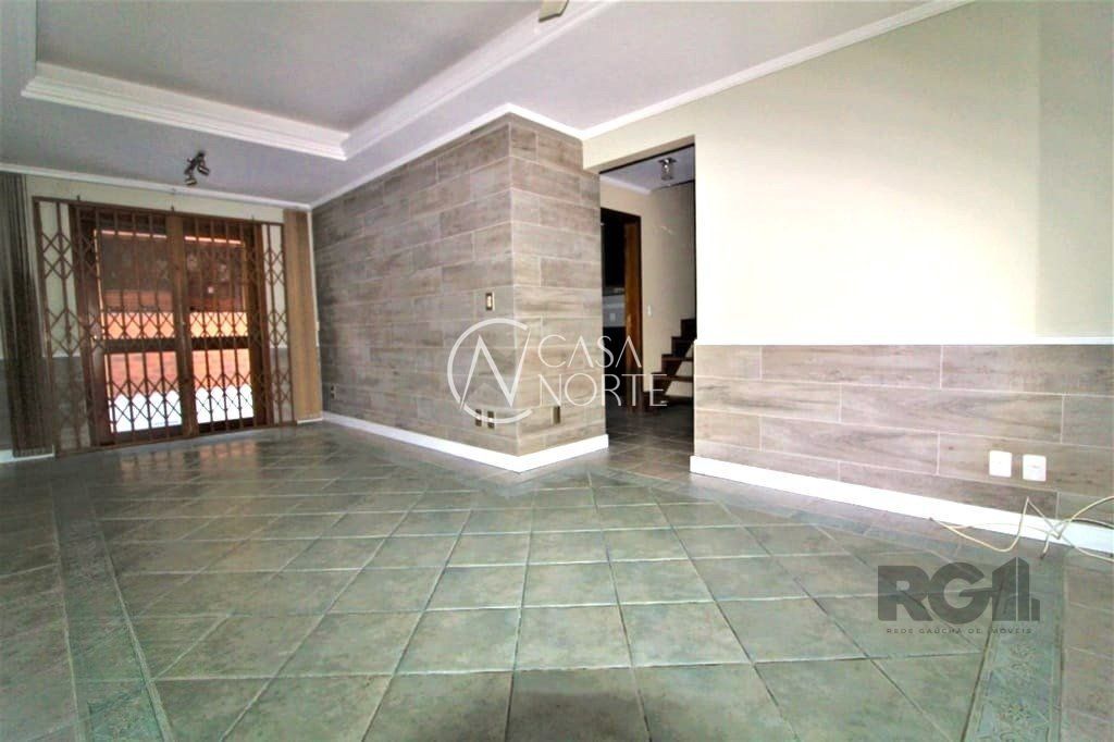 Casa de Condomínio à venda com 3 quartos, 111m², 1 suíte, 4 vagas, Avenida da Serraria no bairro Espírito Santo em Porto Alegre