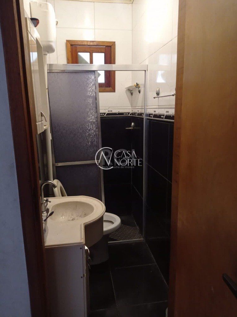 Casa à venda com 2 quartos, 82m², Rua da Graca no bairro Jardim Floresta em Porto Alegre