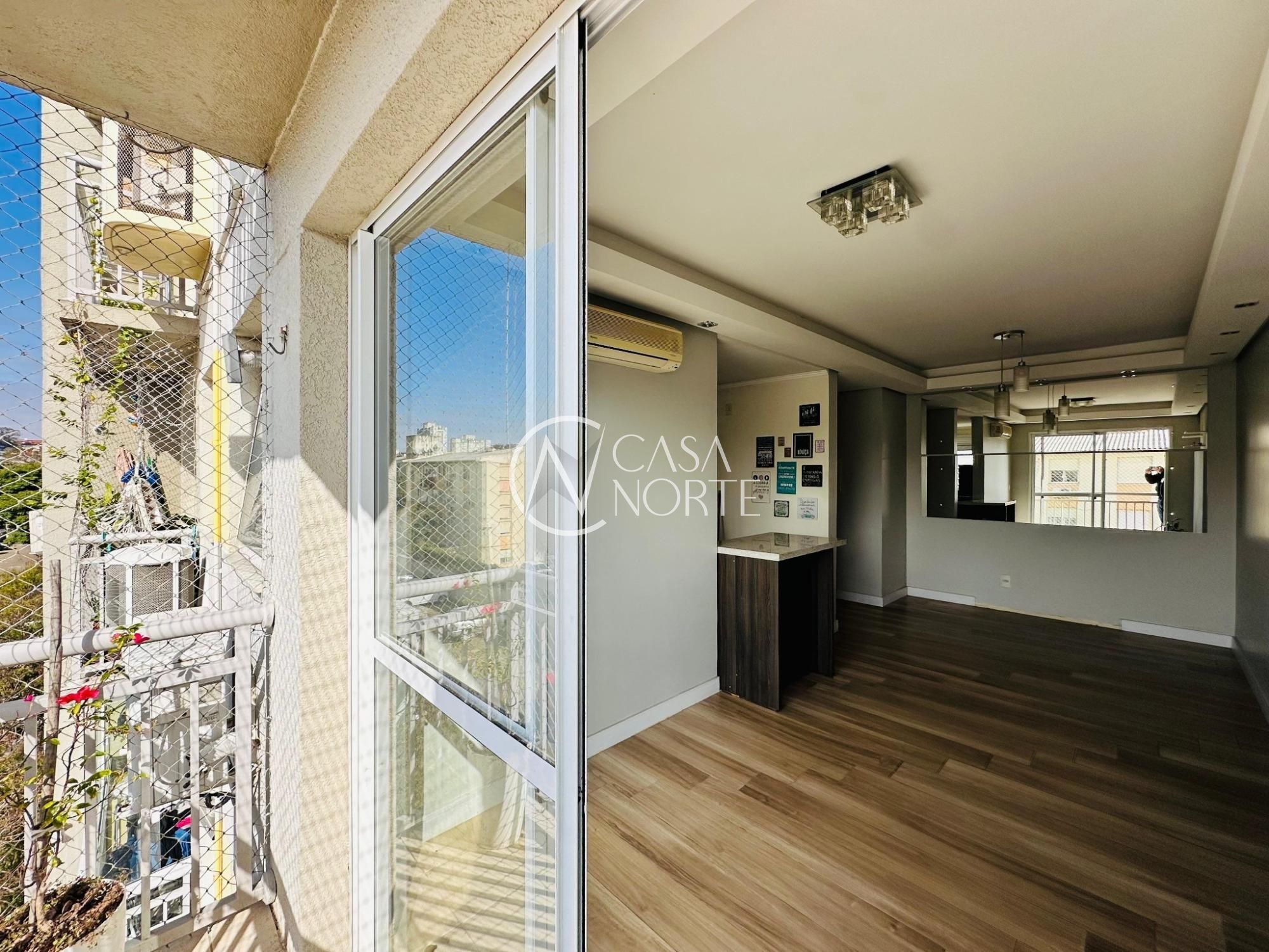 Apartamento à venda com 3 quartos, 69m², 1 suíte, 1 vaga, Rua Doutor Barcelos no bairro Tristeza em Porto Alegre