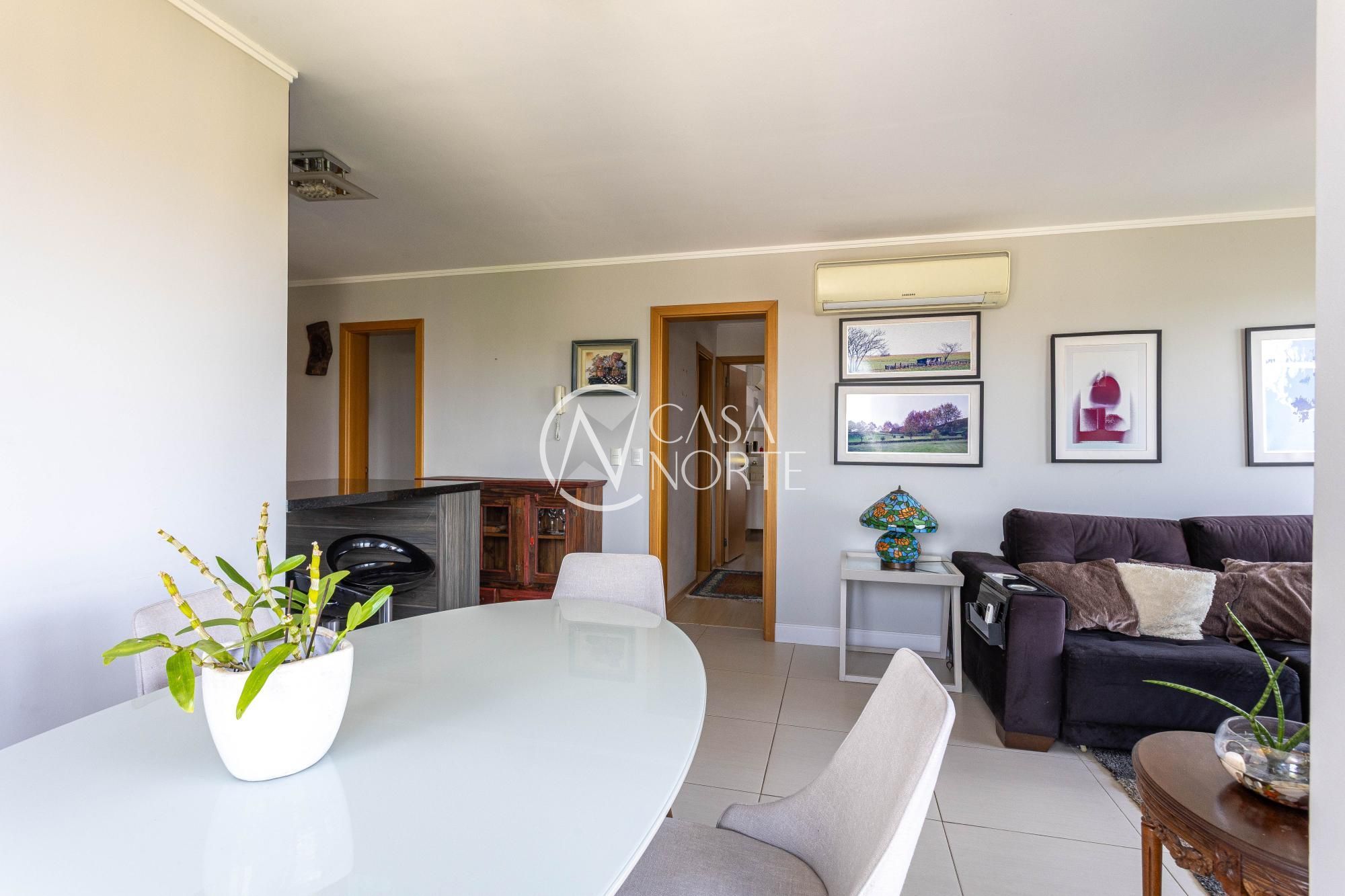 Apartamento à venda com 2 quartos, 80m², 1 suíte, 2 vagas, Praça Dom Pedro no bairro Vila Ipiranga em Porto Alegre