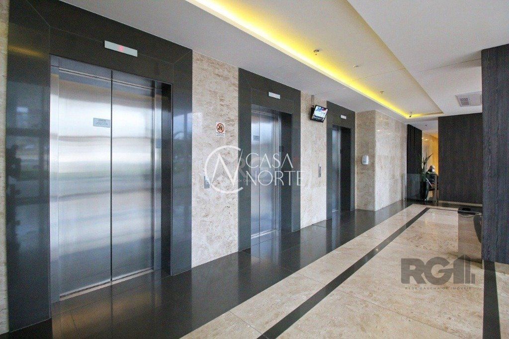 Sala Comercial à venda , 36m², 1 vaga, Avenida Senador Tarso Dutra no bairro Petrópolis em Porto Alegre