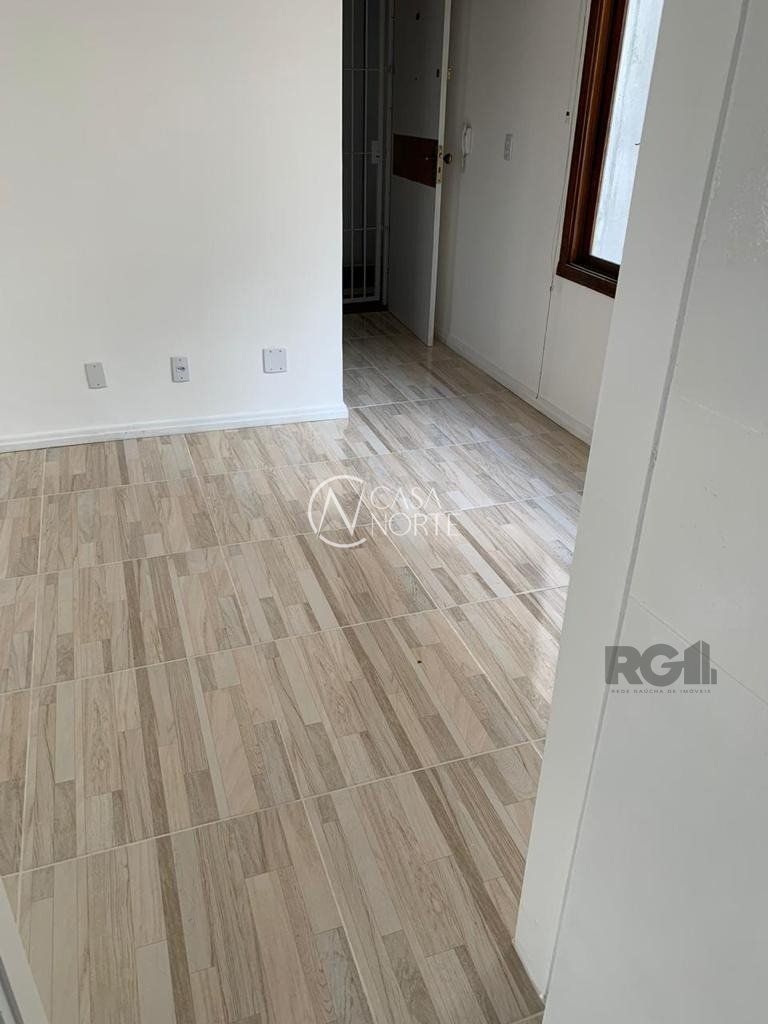Apartamento à venda com 1 quarto, 38m², 1 vaga, Avenida Lavras no bairro Petrópolis em Porto Alegre