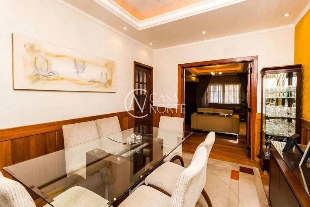 Casa à venda com 3 quartos, 278m², 2 suítes, 2 vagas, Rua Papa Pio XII no bairro Passo das Pedras em Porto Alegre