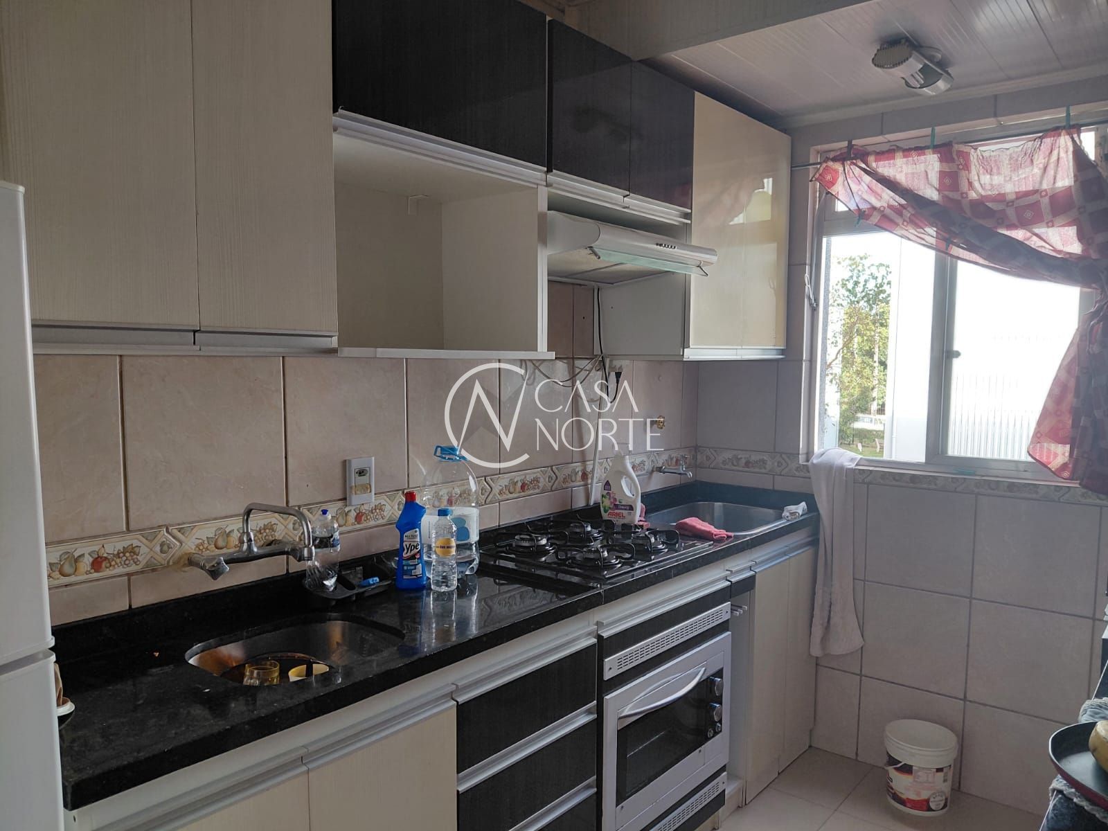 Apartamento à venda com 2 quartos, 52m², 1 vaga, Avenida Professor Oscar Pereira no bairro Azenha em Porto Alegre