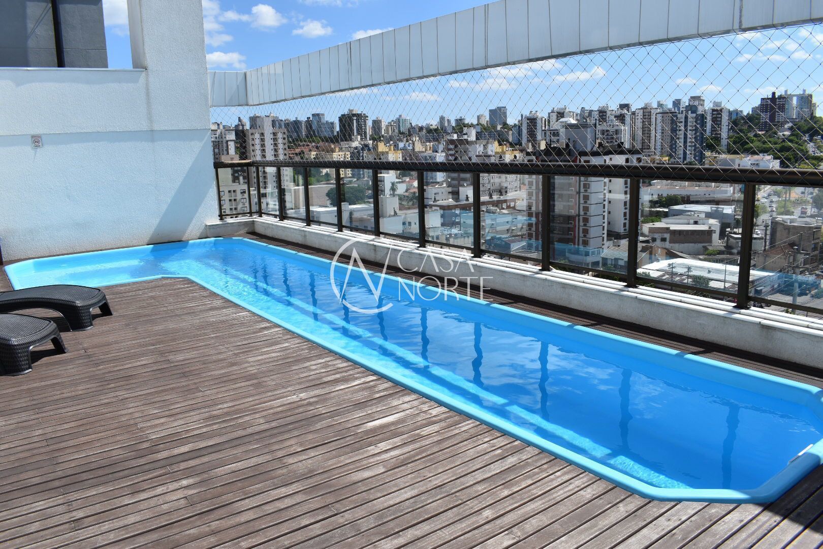 Apartamento à venda com 3 quartos, 79m², 1 suíte, 2 vagas, Rua Bezerra de Menezes no bairro Passo da Areia em Porto Alegre