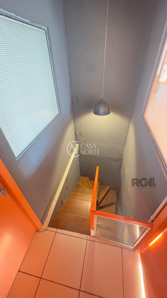 Sala Comercial à venda , 80m², Rua Felipe Camarão no bairro Rio Branco em Porto Alegre