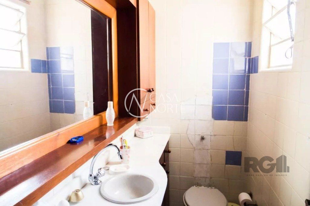 Apartamento à venda com 2 quartos, 55m², Rua Professor Demophilo Xavier no bairro Glória em Porto Alegre