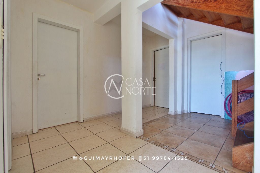 Casa à venda com 4 quartos, 229m², 4 vagas, Avenida Joracy Camargo no bairro Santa Tereza em Porto Alegre