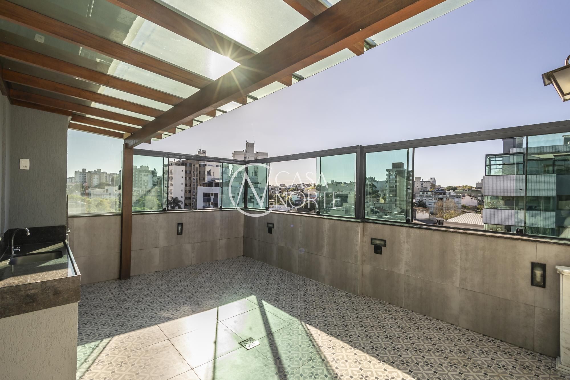 Cobertura à venda com 3 quartos, 156m², 1 suíte, 2 vagas, Rua Domingos Rubbo no bairro Jardim Lindóia em Porto Alegre