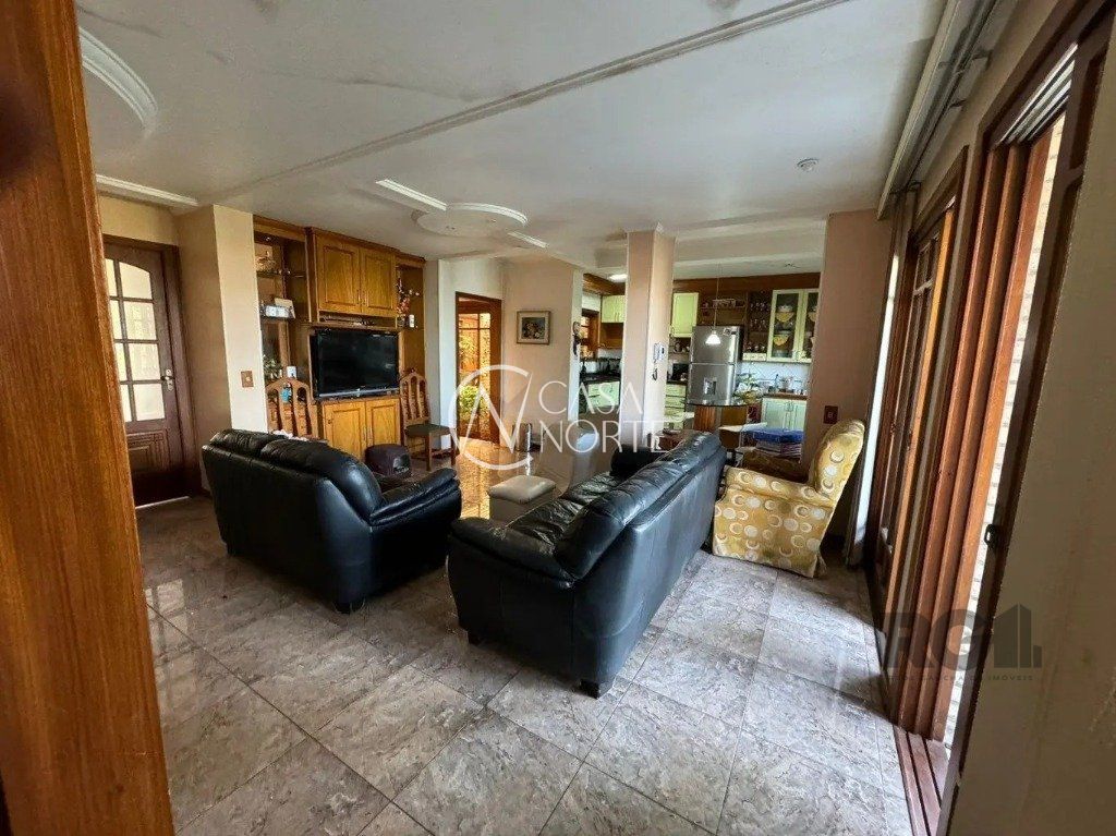 Casa à venda com 4 quartos, 432m², 3 suítes, 2 vagas, Rua Alcebíades Antônio dos Santos no bairro Nonoai em Porto Alegre