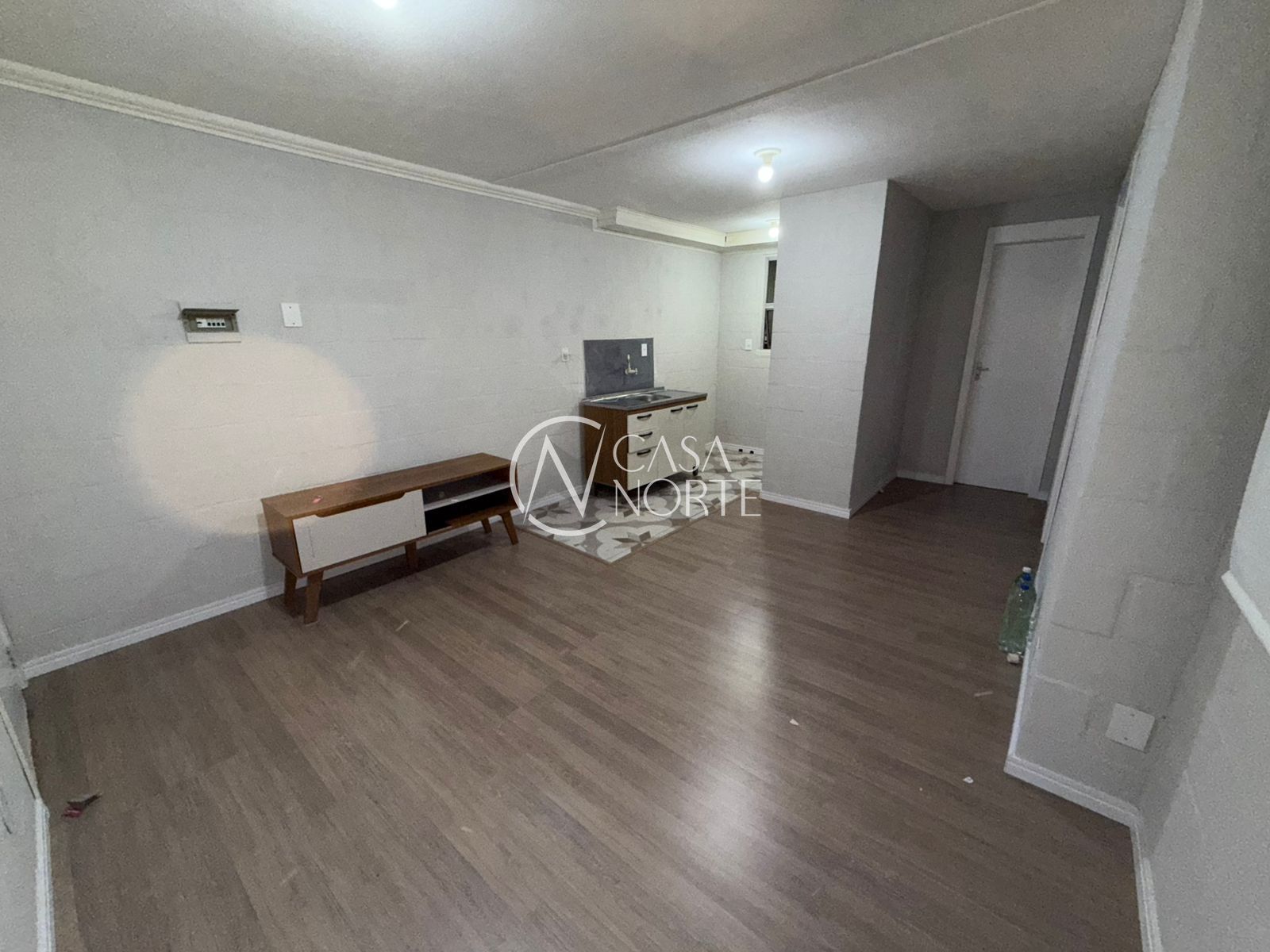 Apartamento à venda com 1 quarto, 43m², 1 vaga, Rua Império no bairro Vila Nova em Porto Alegre