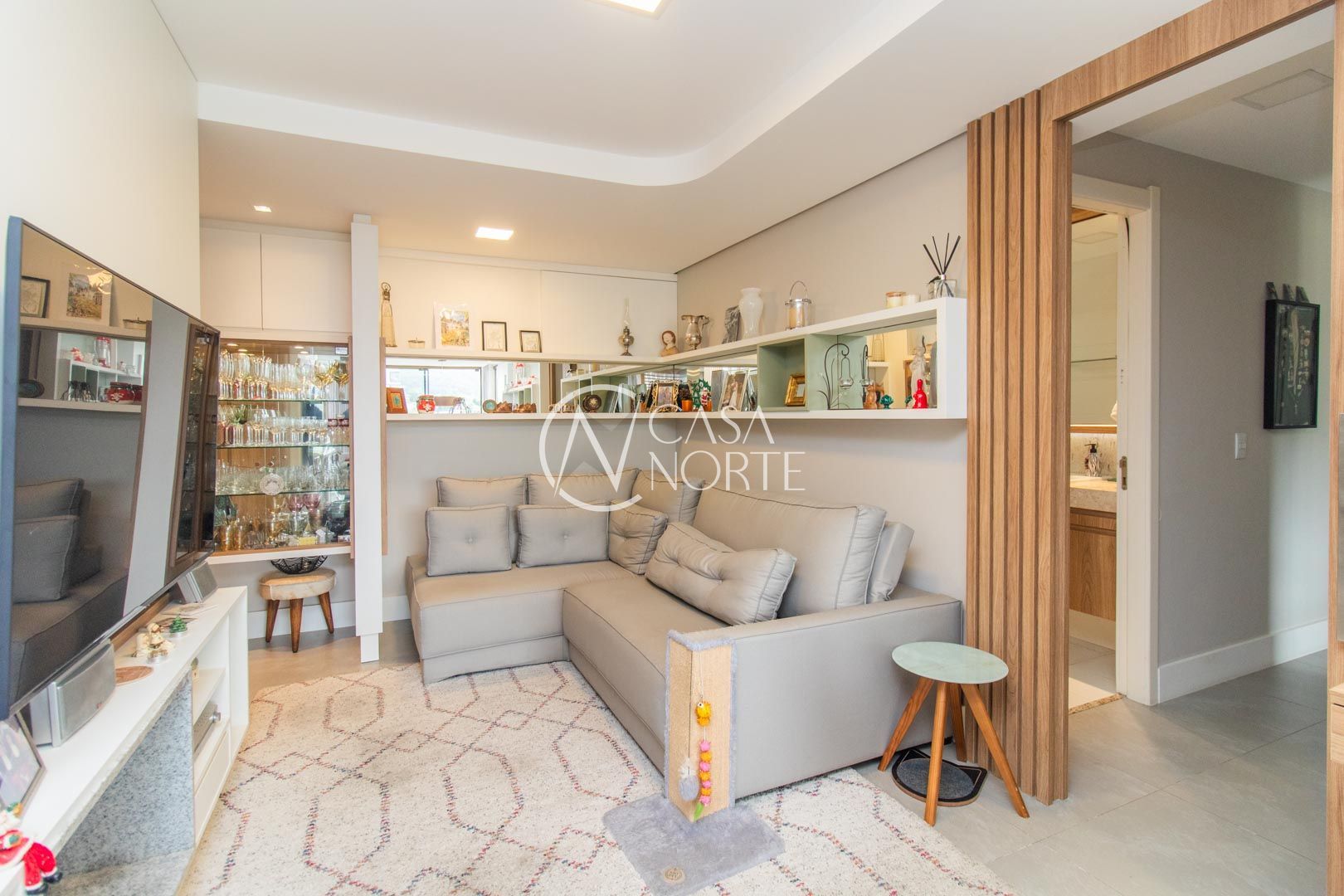 Apartamento à venda com 3 quartos, 93m², 1 suíte, 2 vagas, Rua Bispo William Thomas no bairro Teresópolis em Porto Alegre