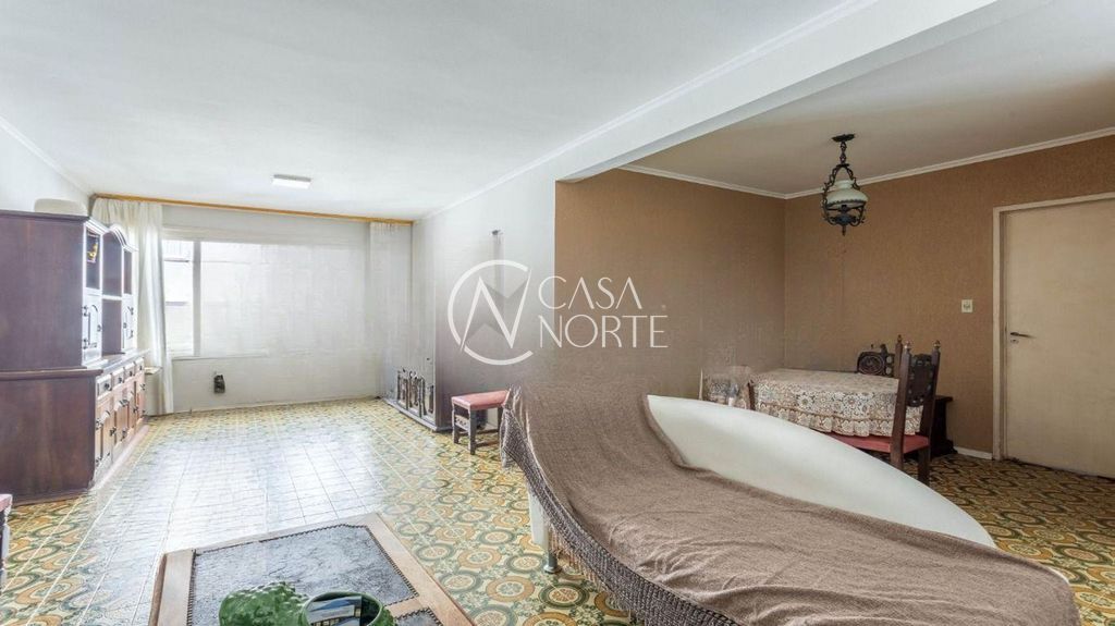 Apartamento à venda com 3 quartos, 116m², 1 suíte, 2 vagas, Travessa Carmem no bairro Moinhos de Vento em Porto Alegre