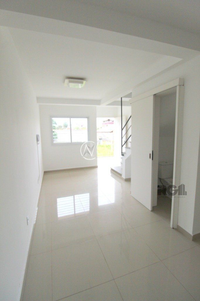 Casa de Condomínio à venda com 2 quartos, 70m², 1 vaga, Rua Cangussu no bairro Nonoai em Porto Alegre