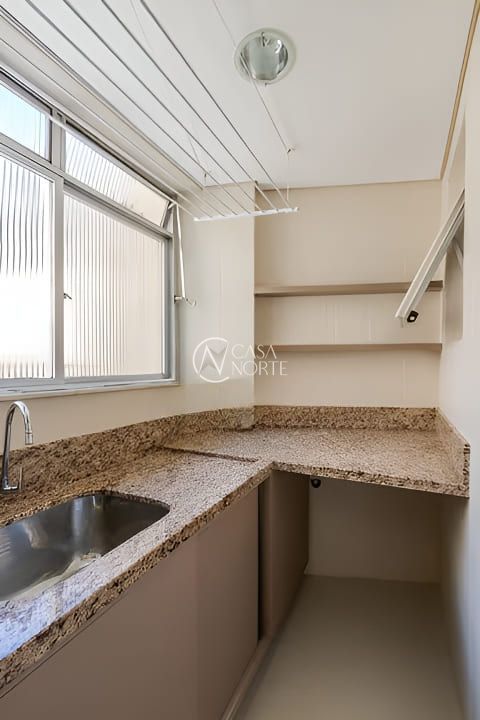 Apartamento à venda com 2 quartos, 81m², 1 suíte, 1 vaga, Rua Barão de Ubá no bairro Bela Vista em Porto Alegre