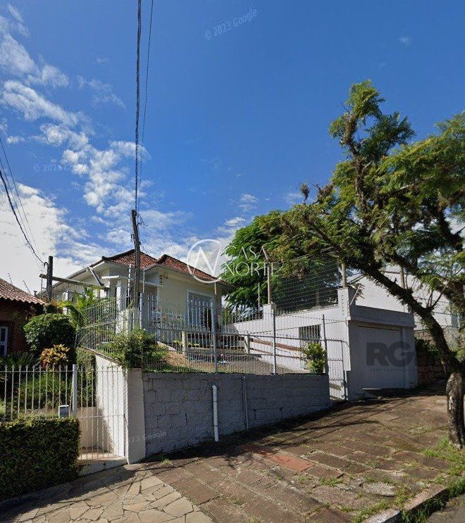 Casa à venda com 3 quartos, 156m², 1 vaga, Rua Marechal Mesquita no bairro Teresópolis em Porto Alegre
