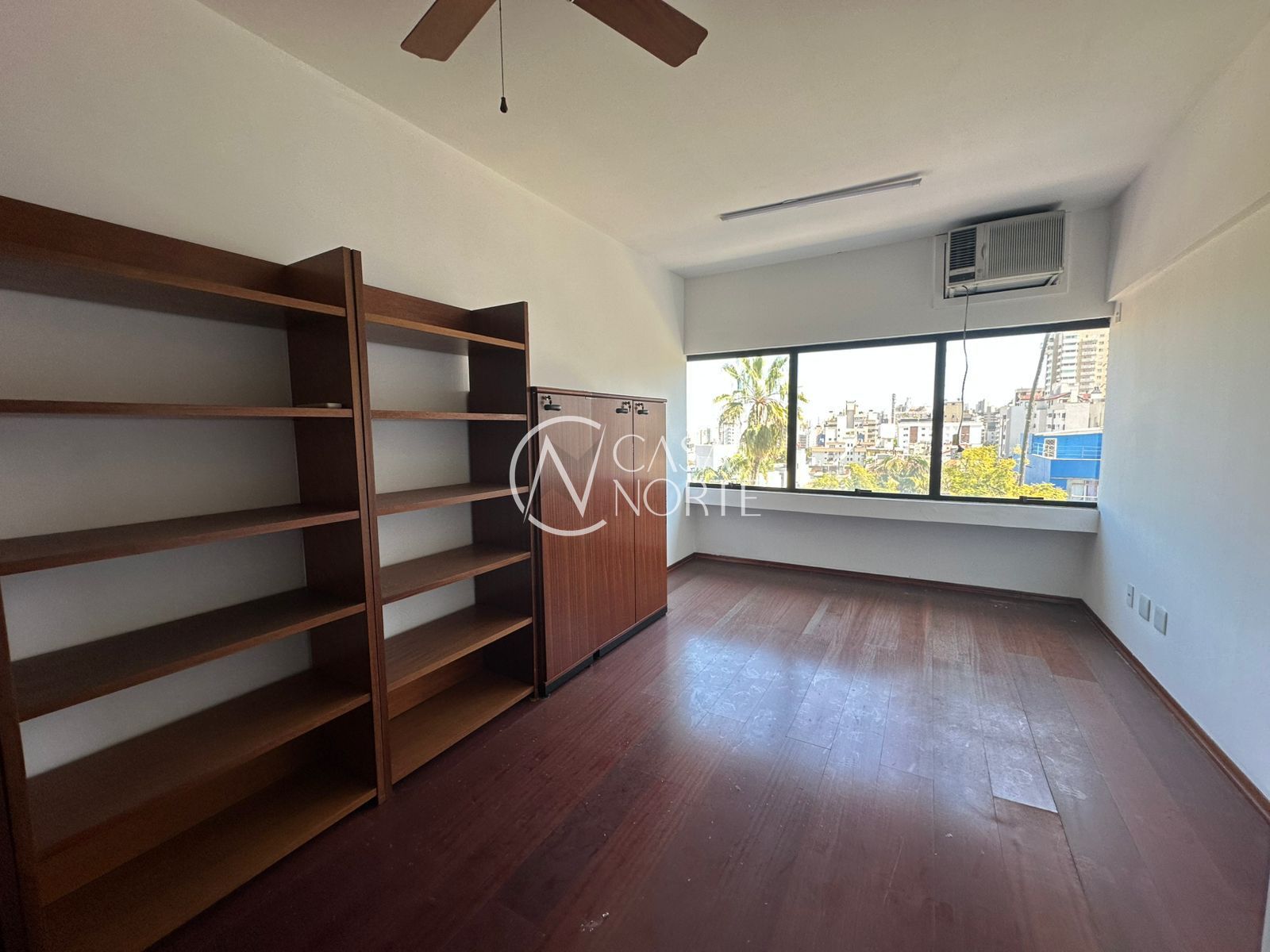 Sala Comercial à venda , 26m², Avenida Protásio Alves no bairro Petrópolis em Porto Alegre