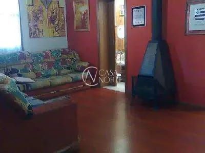 Casa à venda com 4 quartos, 200m², 1 suíte, 2 vagas, Rua Bernardino Caetano Fraga no bairro Santa Tereza em Porto Alegre