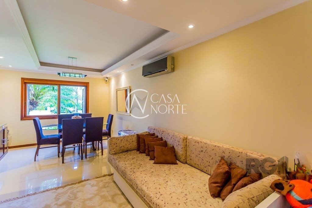 Casa de Condomínio à venda com 3 quartos, 155m², 1 suíte, 4 vagas, Avenida da Serraria no bairro Espírito Santo em Porto Alegre