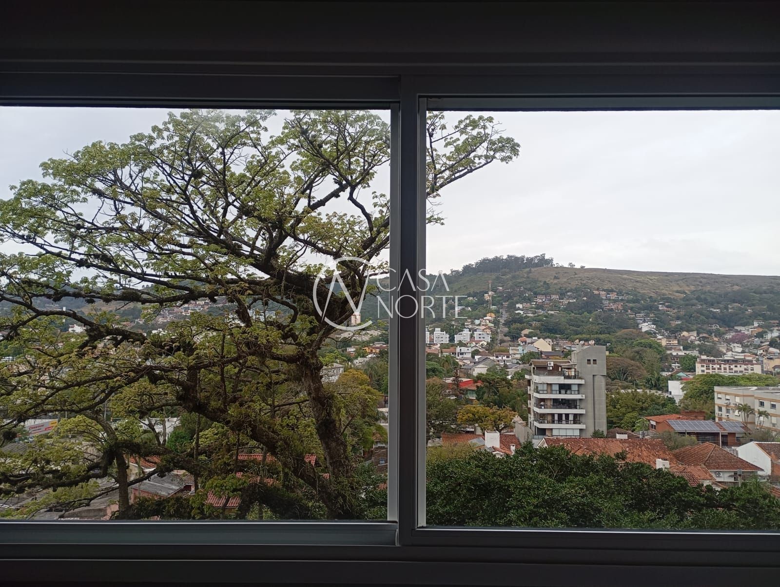 Apartamento à venda com 1 quarto, 49m², 1 vaga, Rua Dário Totta no bairro Teresópolis em Porto Alegre