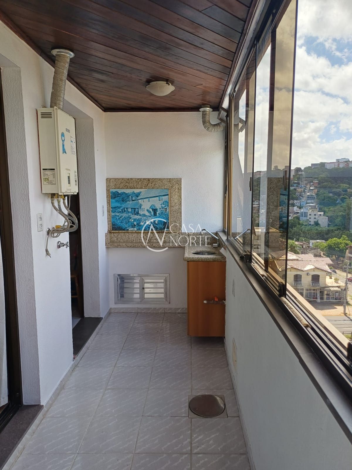 Cobertura à venda com 3 quartos, 164m², 1 suíte, 2 vagas, Rua Frederico Etzberger no bairro Nonoai em Porto Alegre